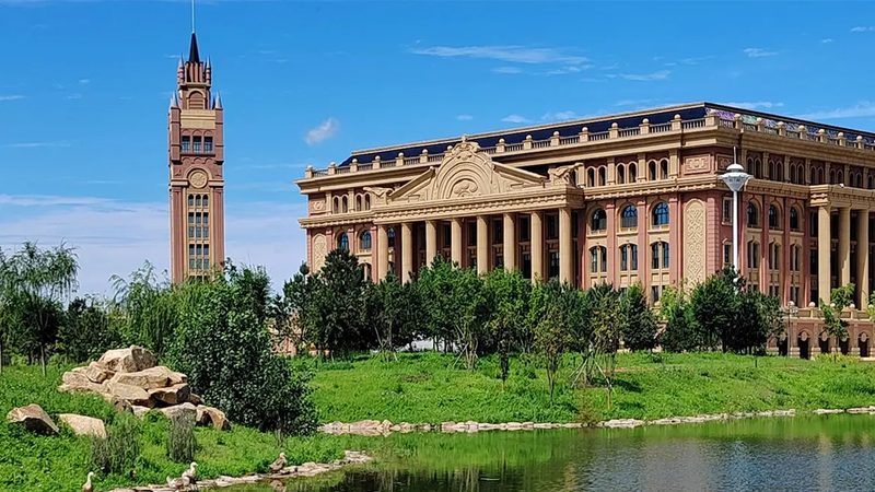 在线教育系统定制开发合同：关键条款解析与注意事项