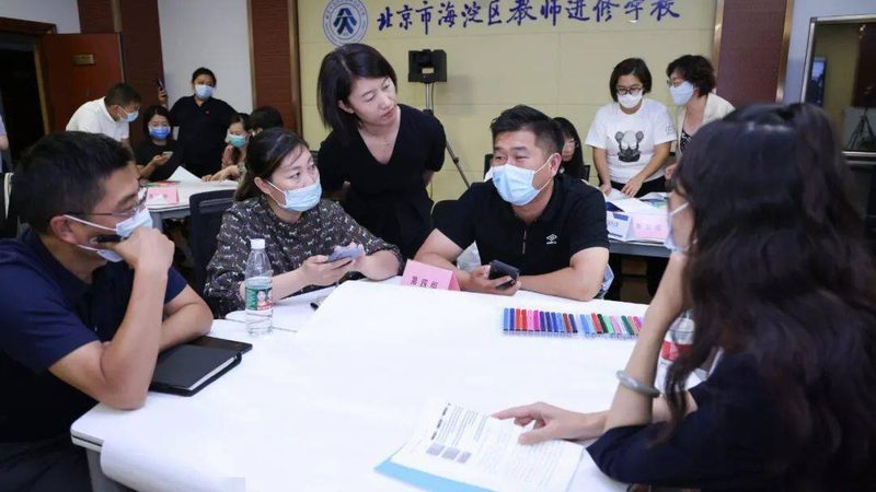 上海心理咨询师培训机构推荐：如何选择合适的学习平台**